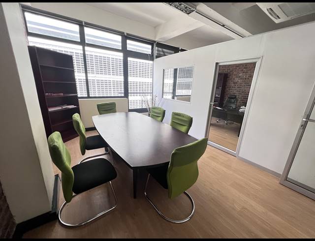 96M² OFFICE TO LET IN CAPE TOWN CITY CENTRE
